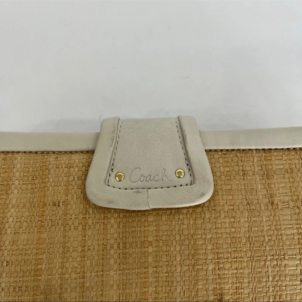 Coach Wristlet - Picture 5 of 8